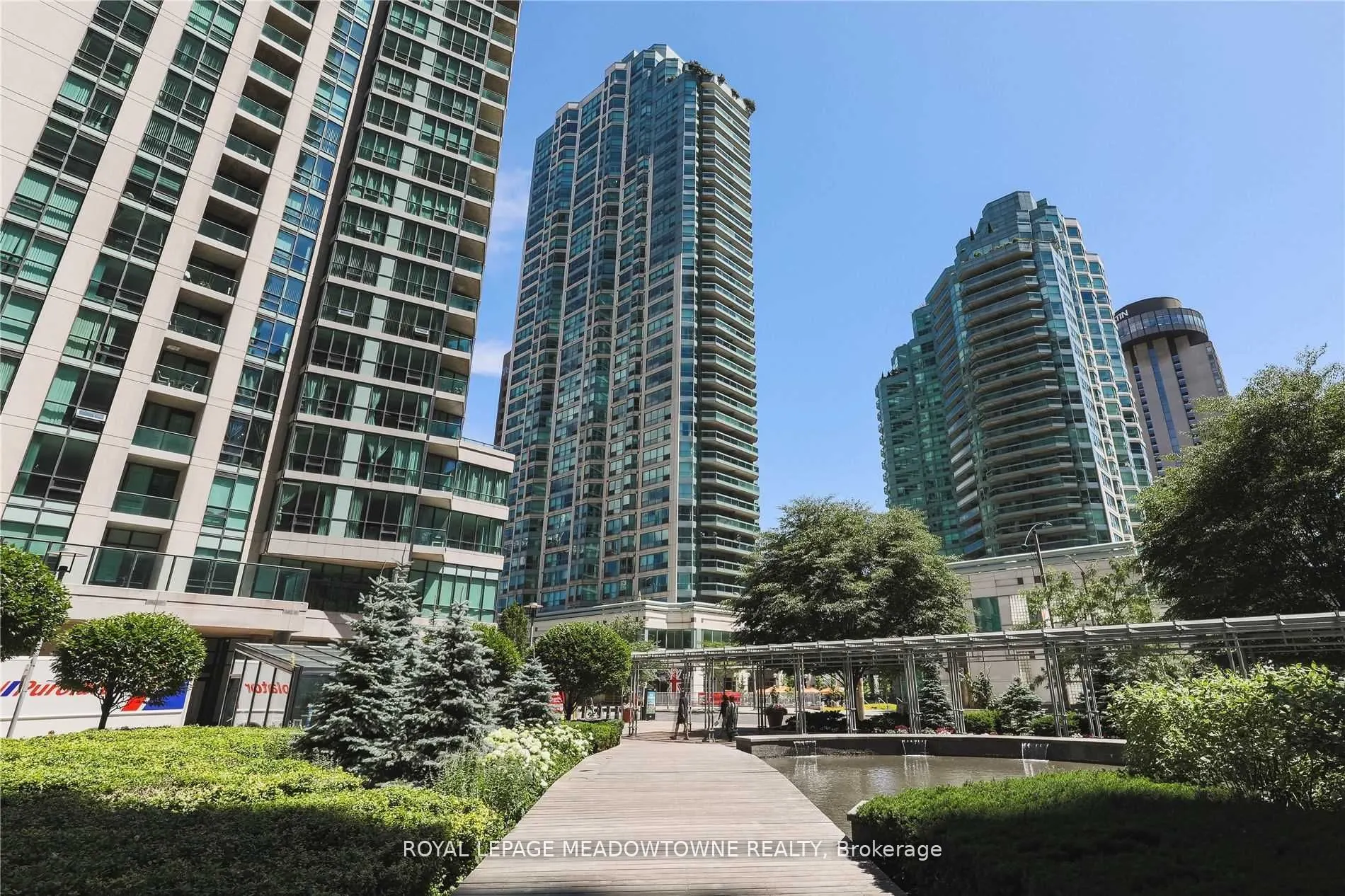 18 Harbour Street, #1805