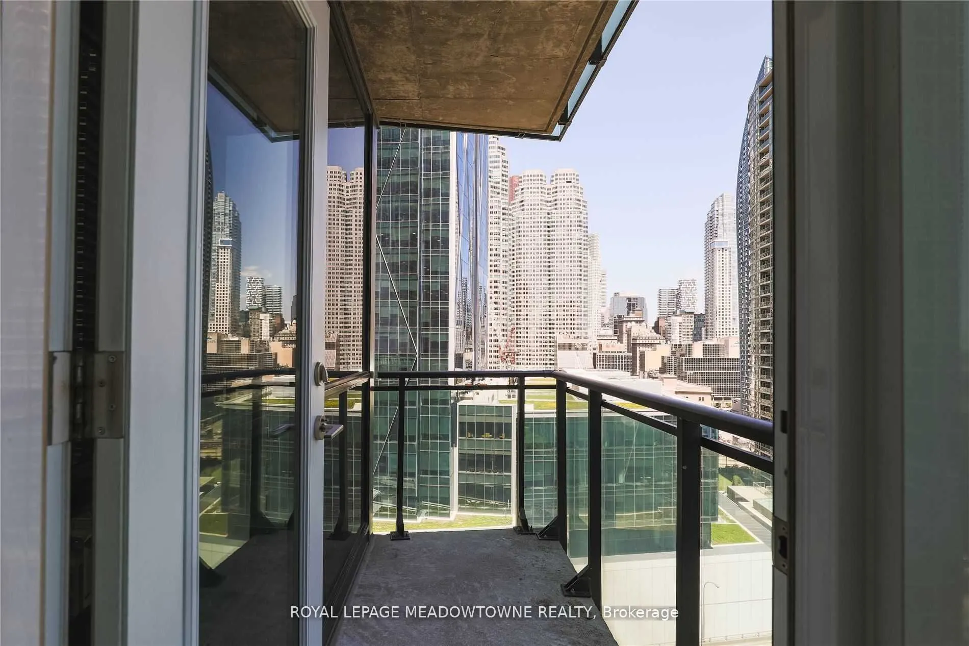 18 Harbour Street, #1805