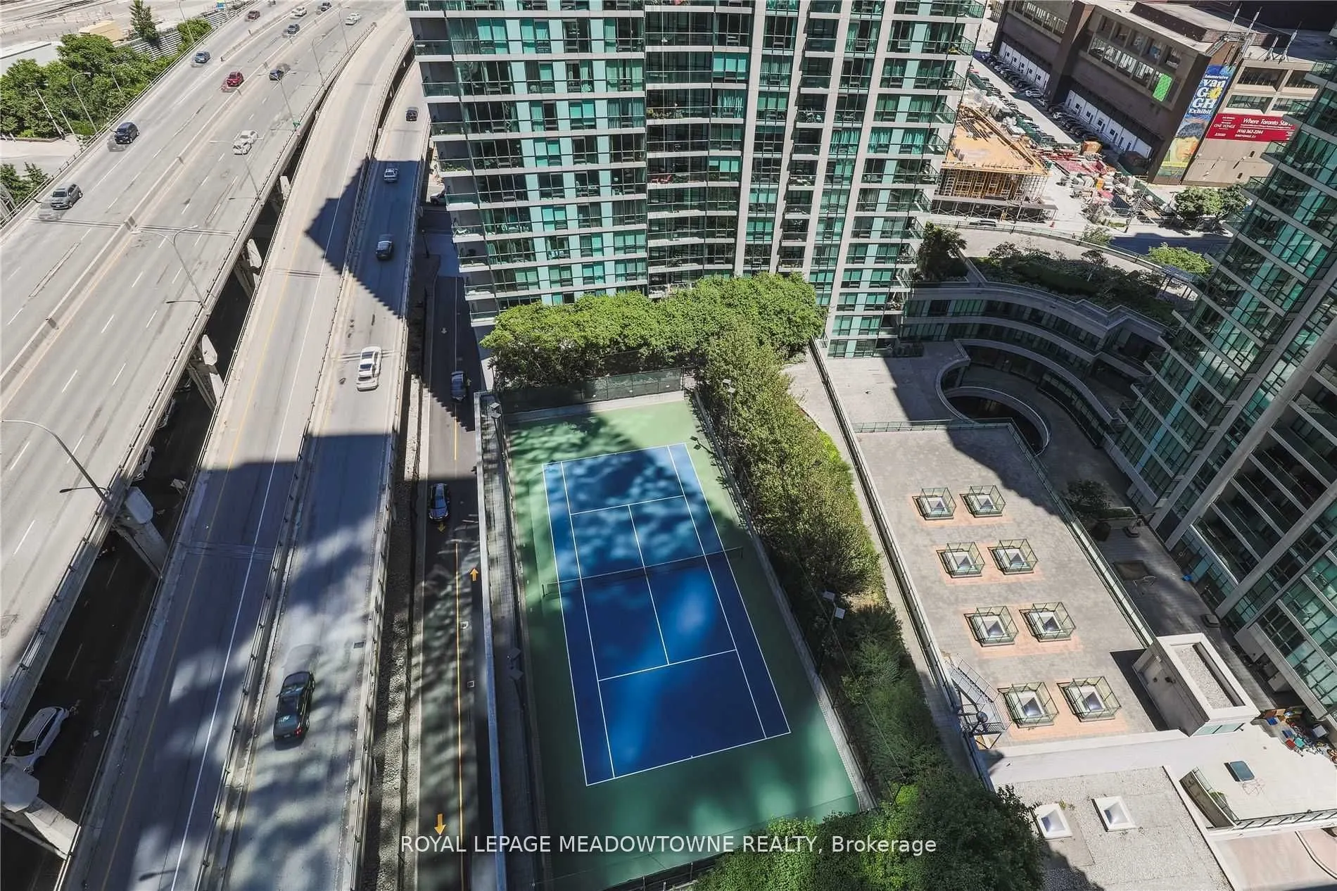 18 Harbour Street, #1805
