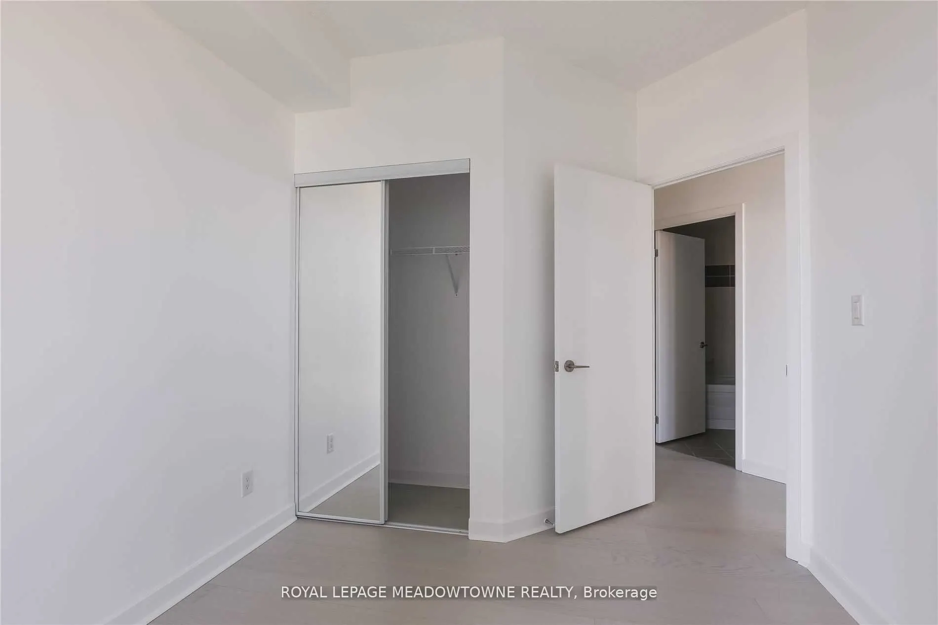 18 Harbour Street, #1805