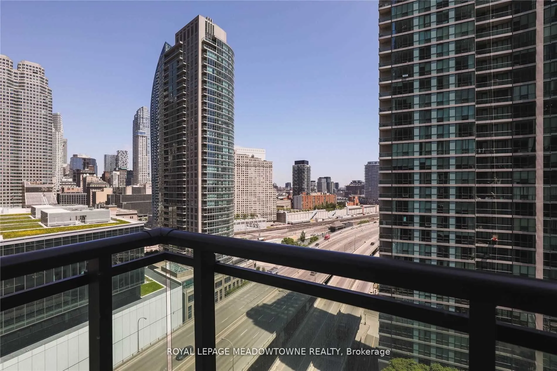 18 Harbour Street, #1805