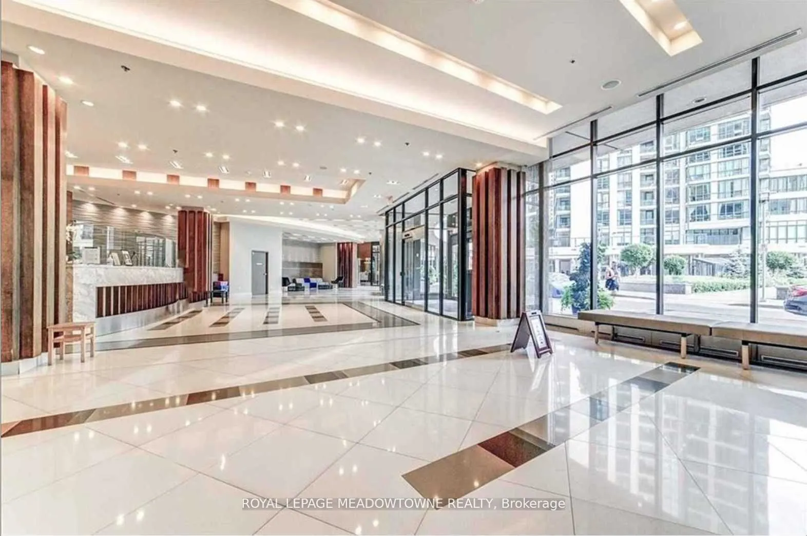 18 Harbour Street, #1805