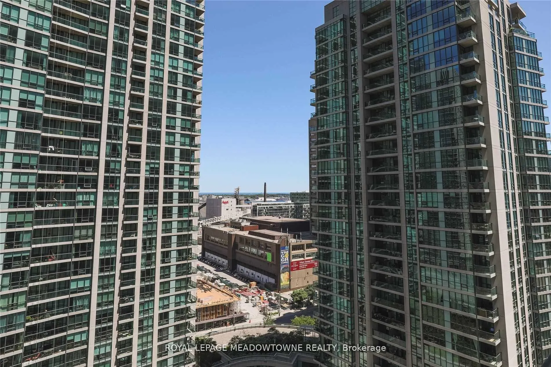 18 Harbour Street, #1805