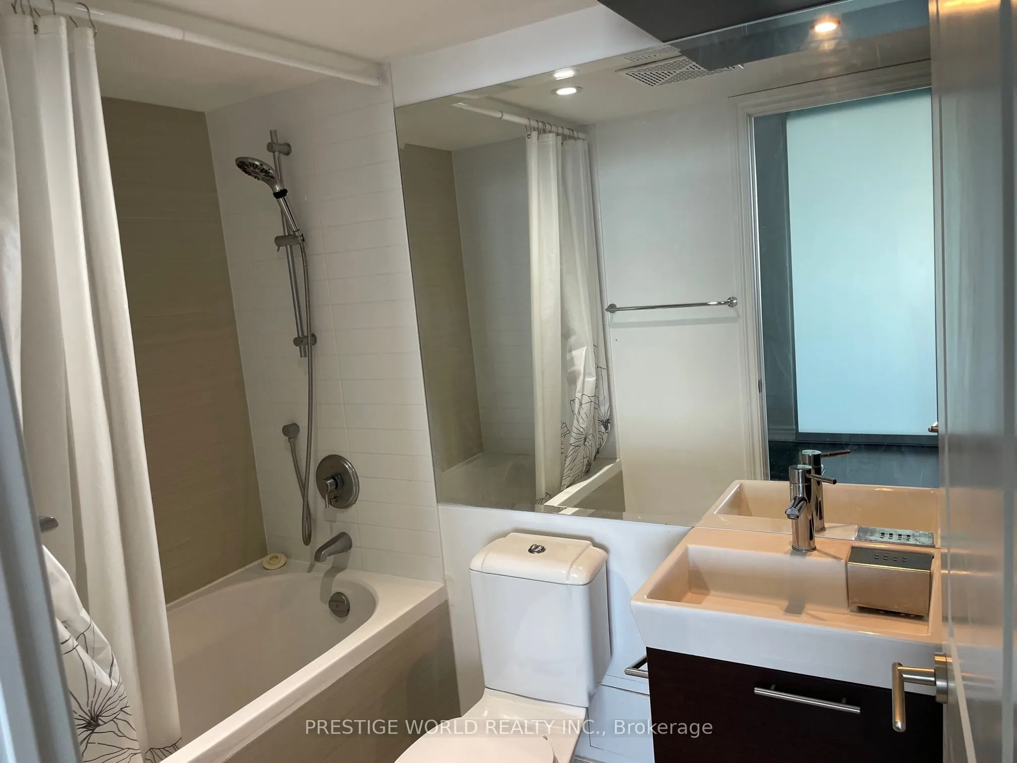 386 Yonge Street, #4814
