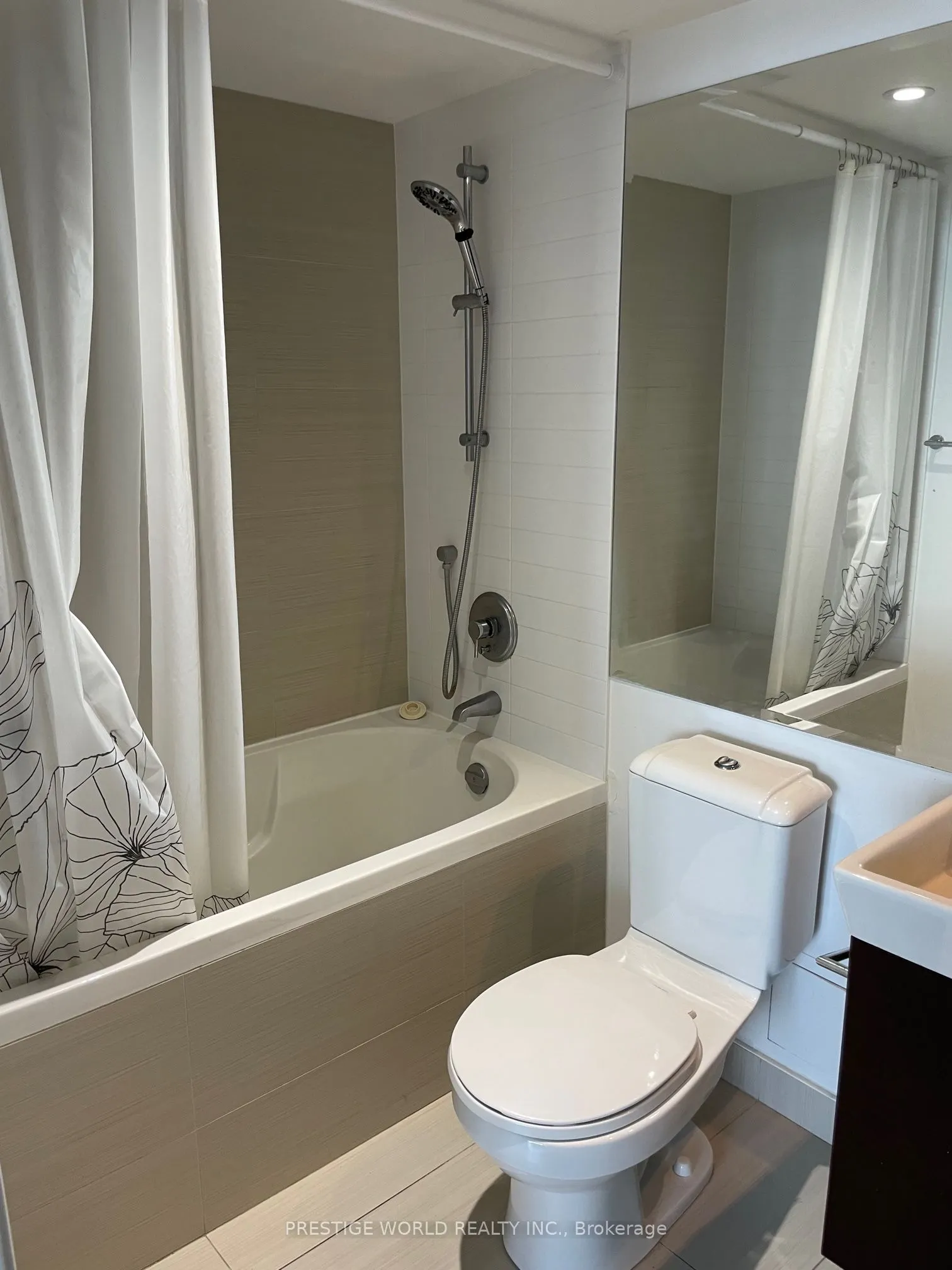 386 Yonge Street, #4814