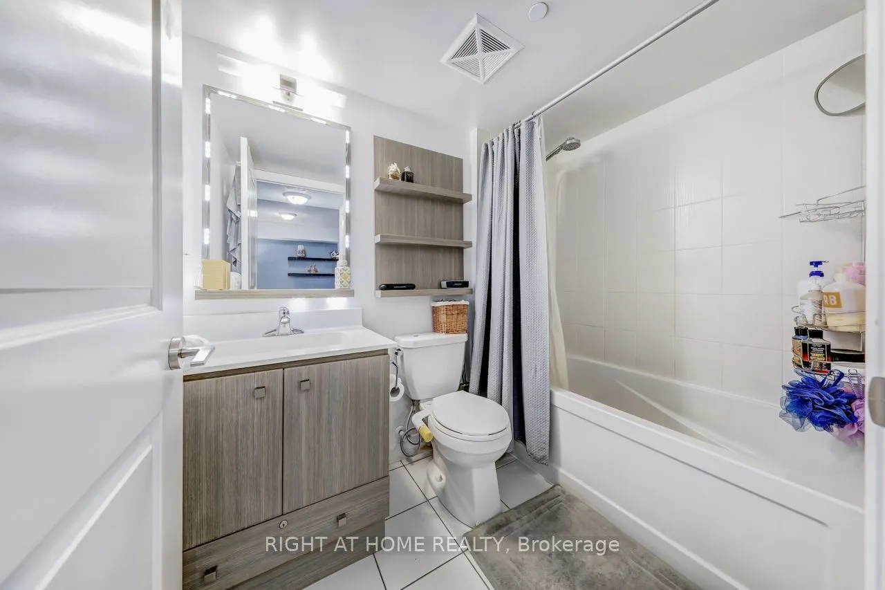 275 Yorkland Road, #1408