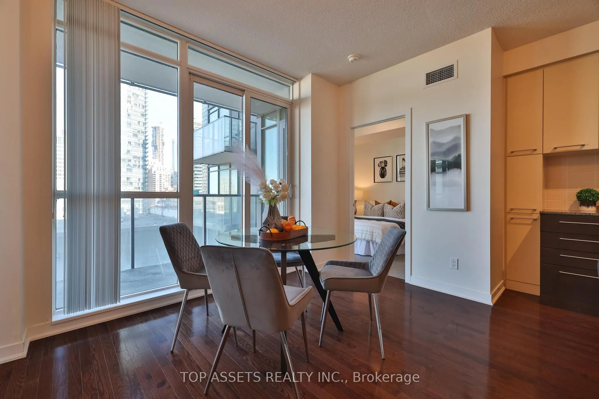 770 Bay Street, #1613
