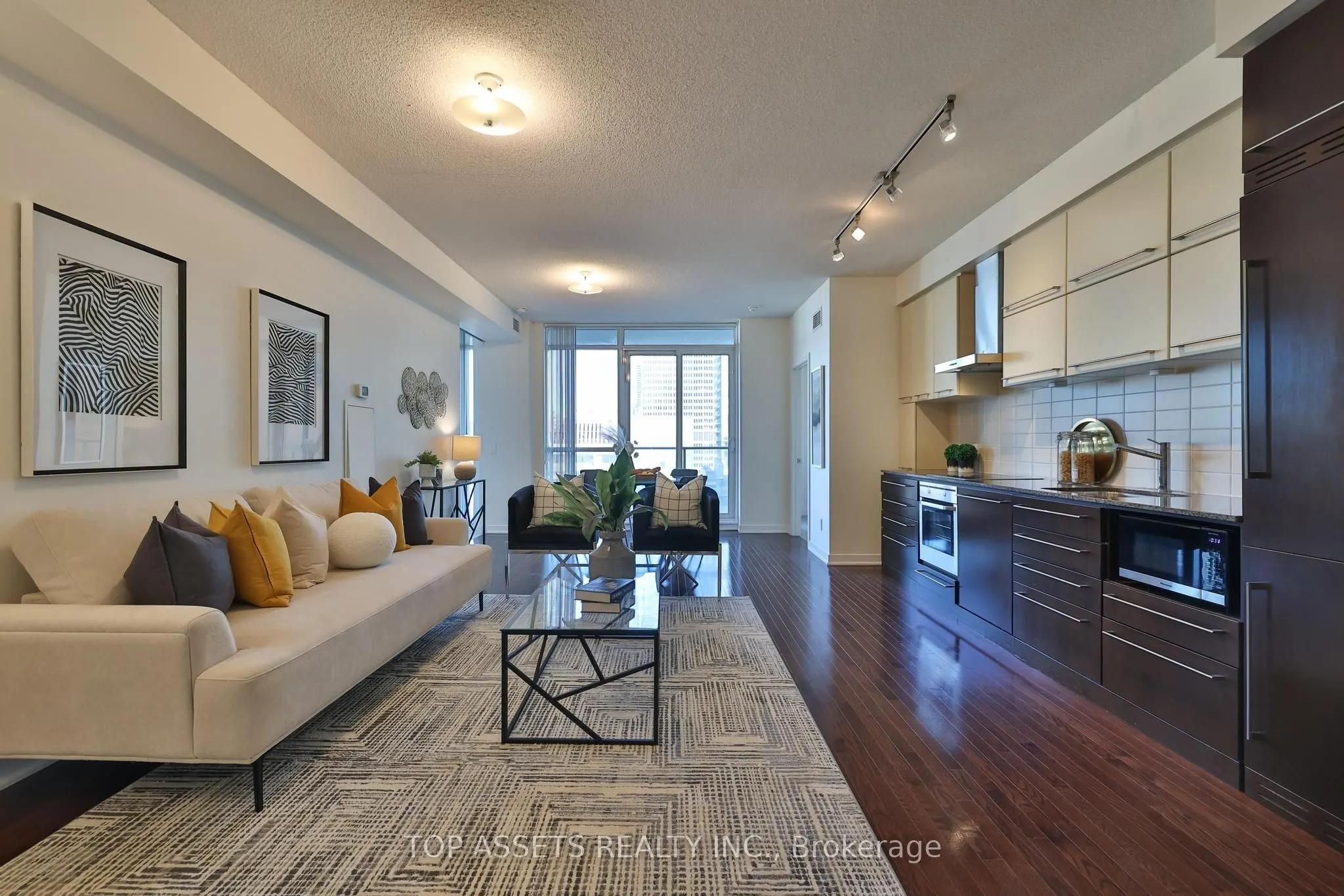 770 Bay Street, #1613
