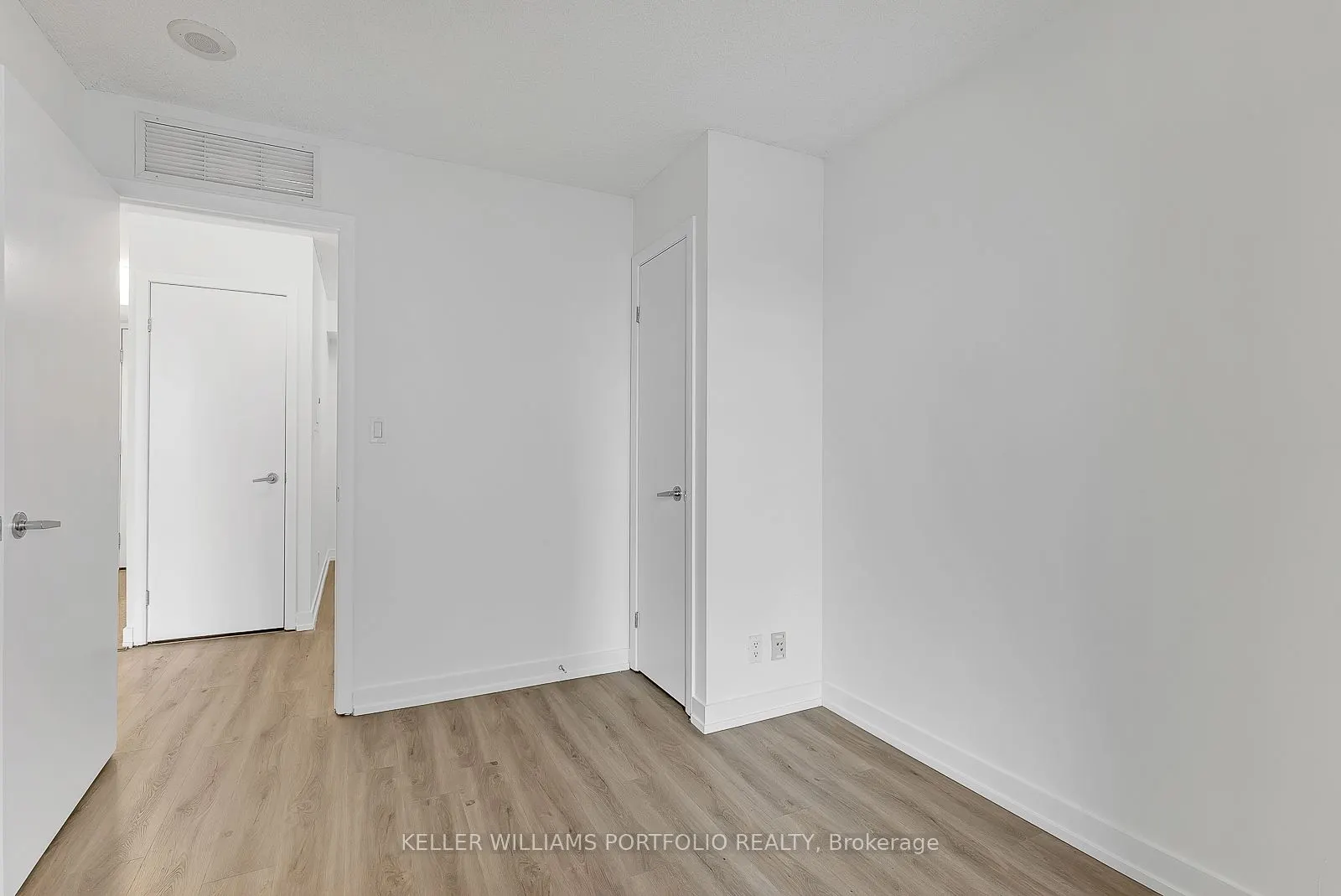 81 Navy Wharf Court, #2309