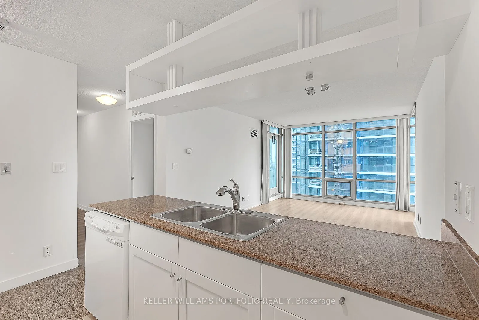 81 Navy Wharf Court, #2309