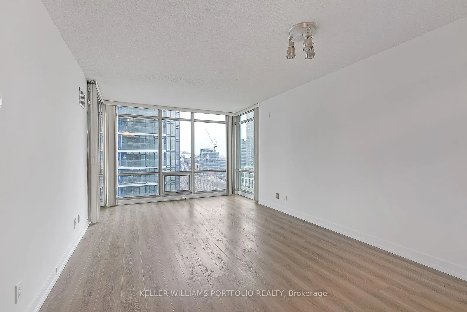 81 Navy Wharf Court, #2309