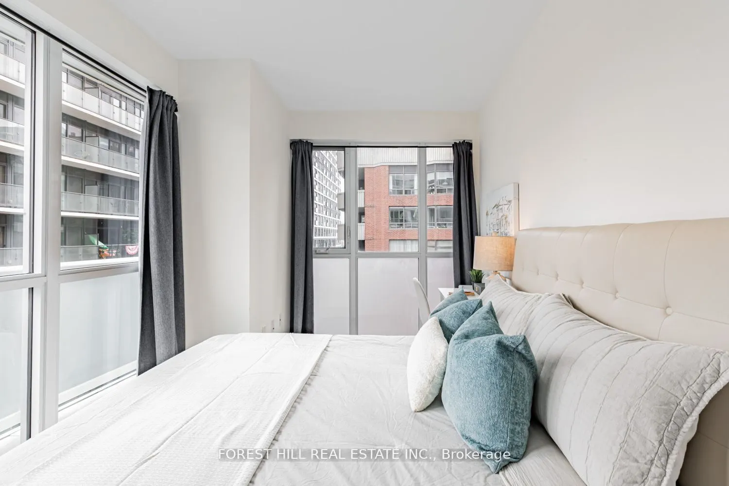 77 Mutual Street, #1109