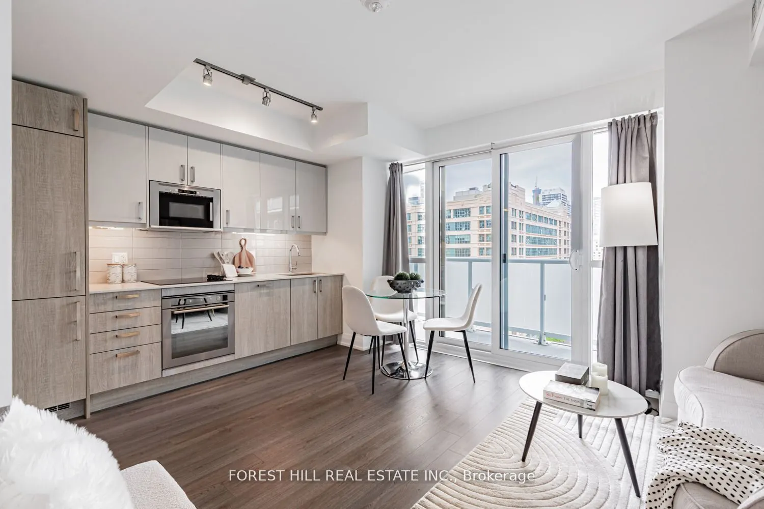 77 Mutual Street, #1109
