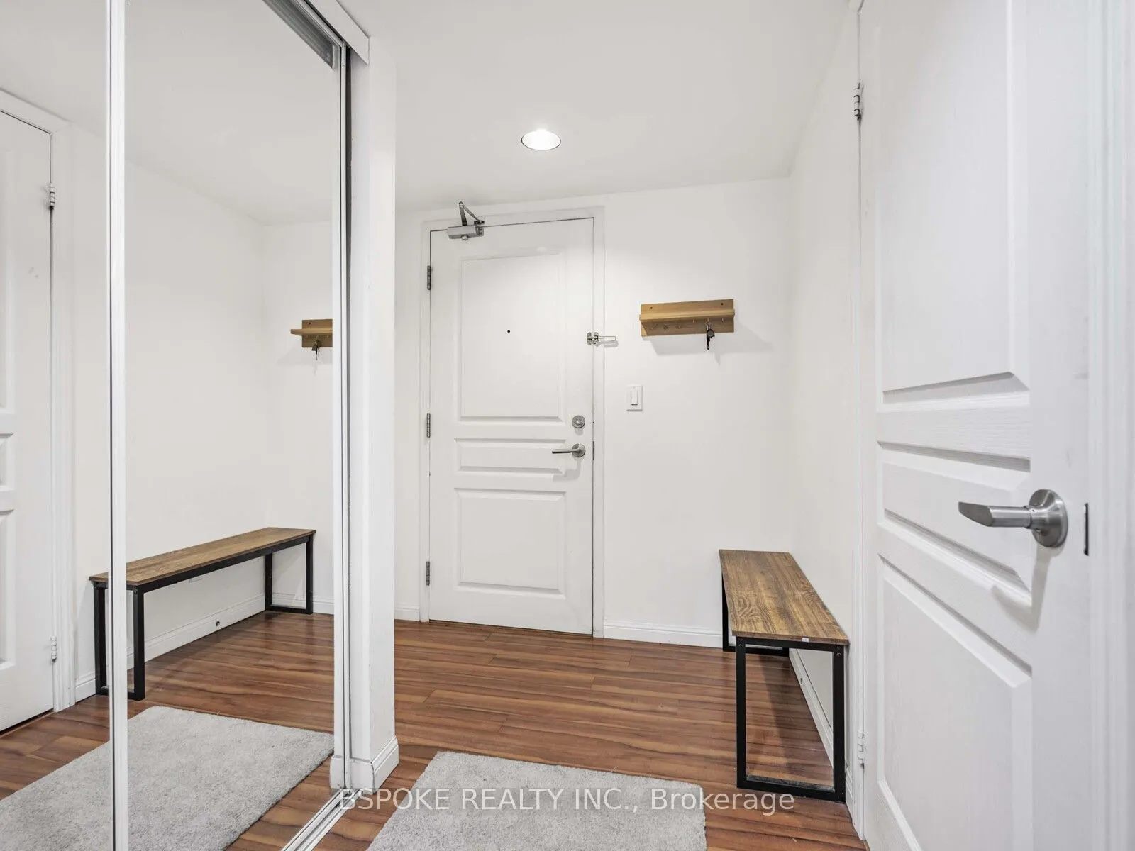 140 Simcoe Street, #304