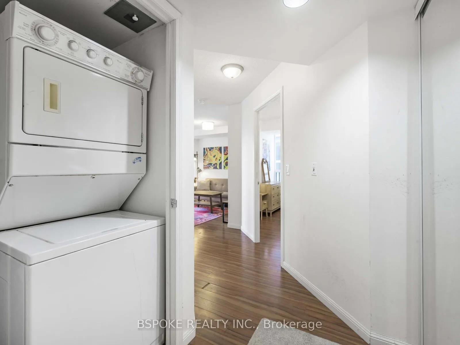 140 Simcoe Street, #304