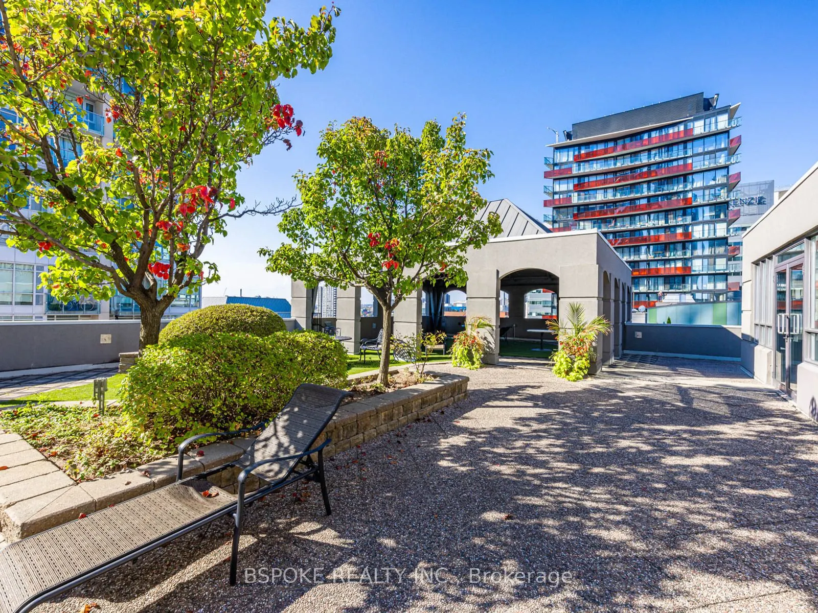 140 Simcoe Street, #304