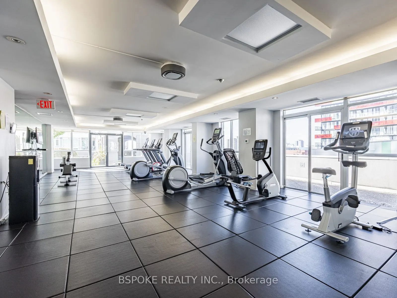 140 Simcoe Street, #304