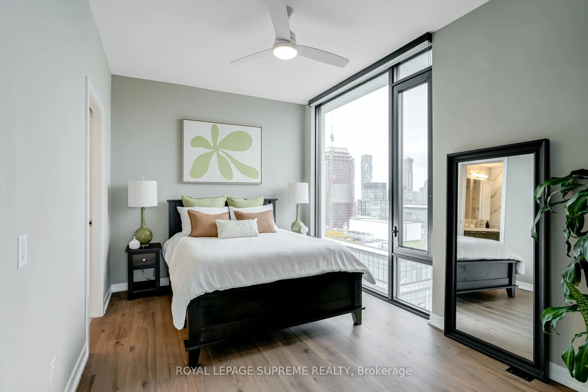 55 Ontario Street, #2406