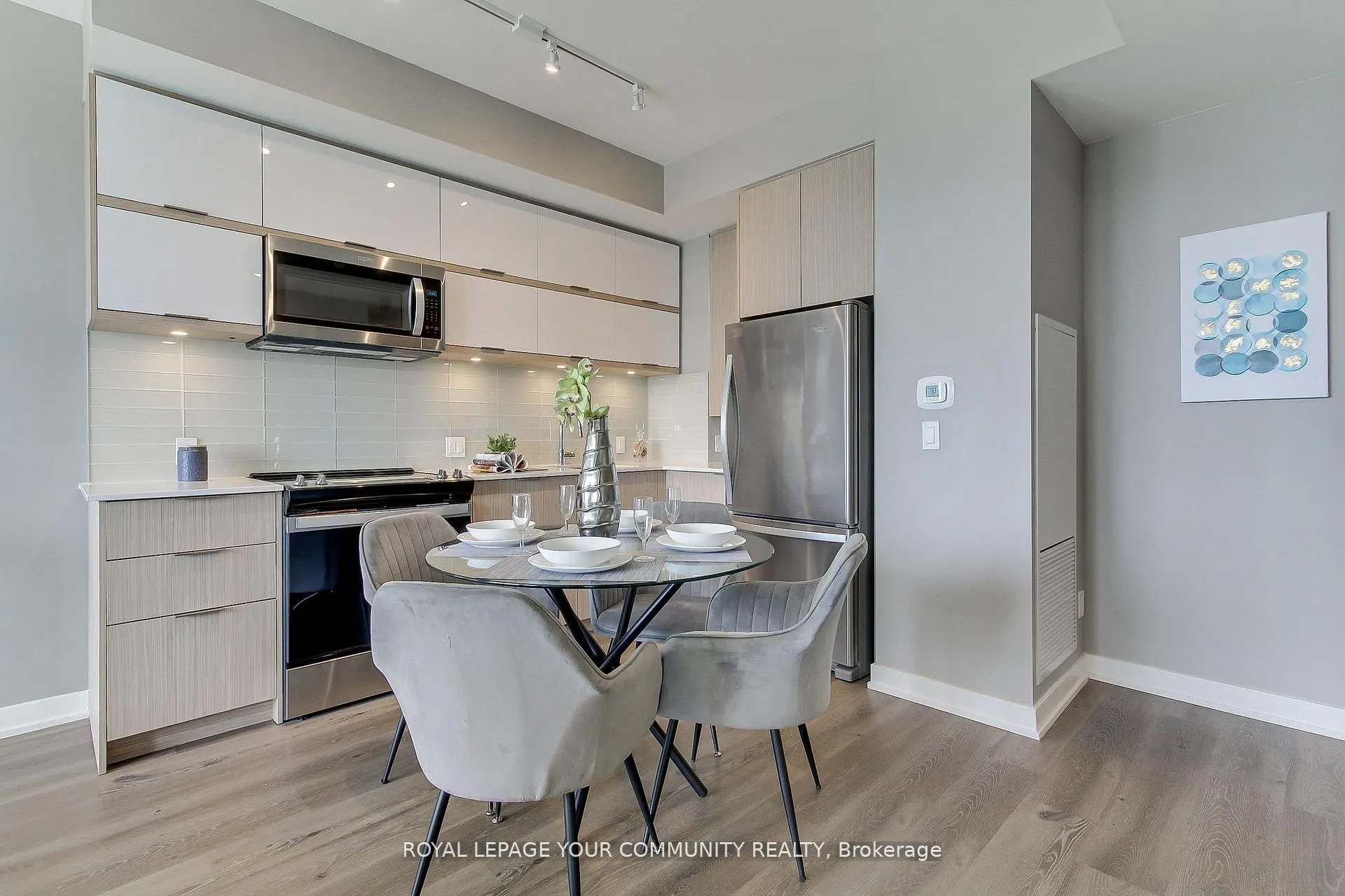 10 Deerlick Court, #2104