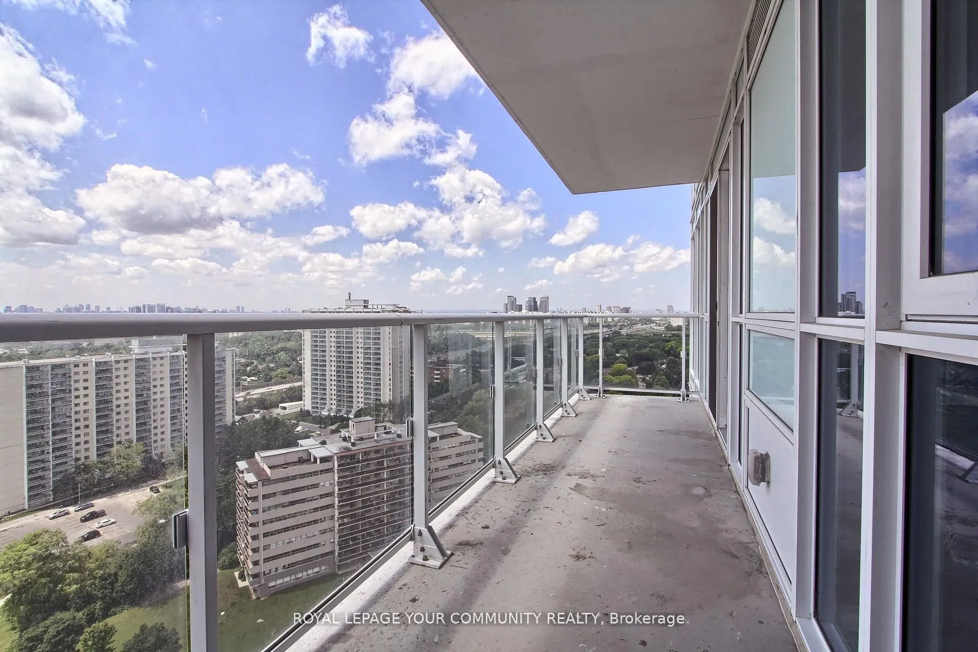 10 Deerlick Court, #2104