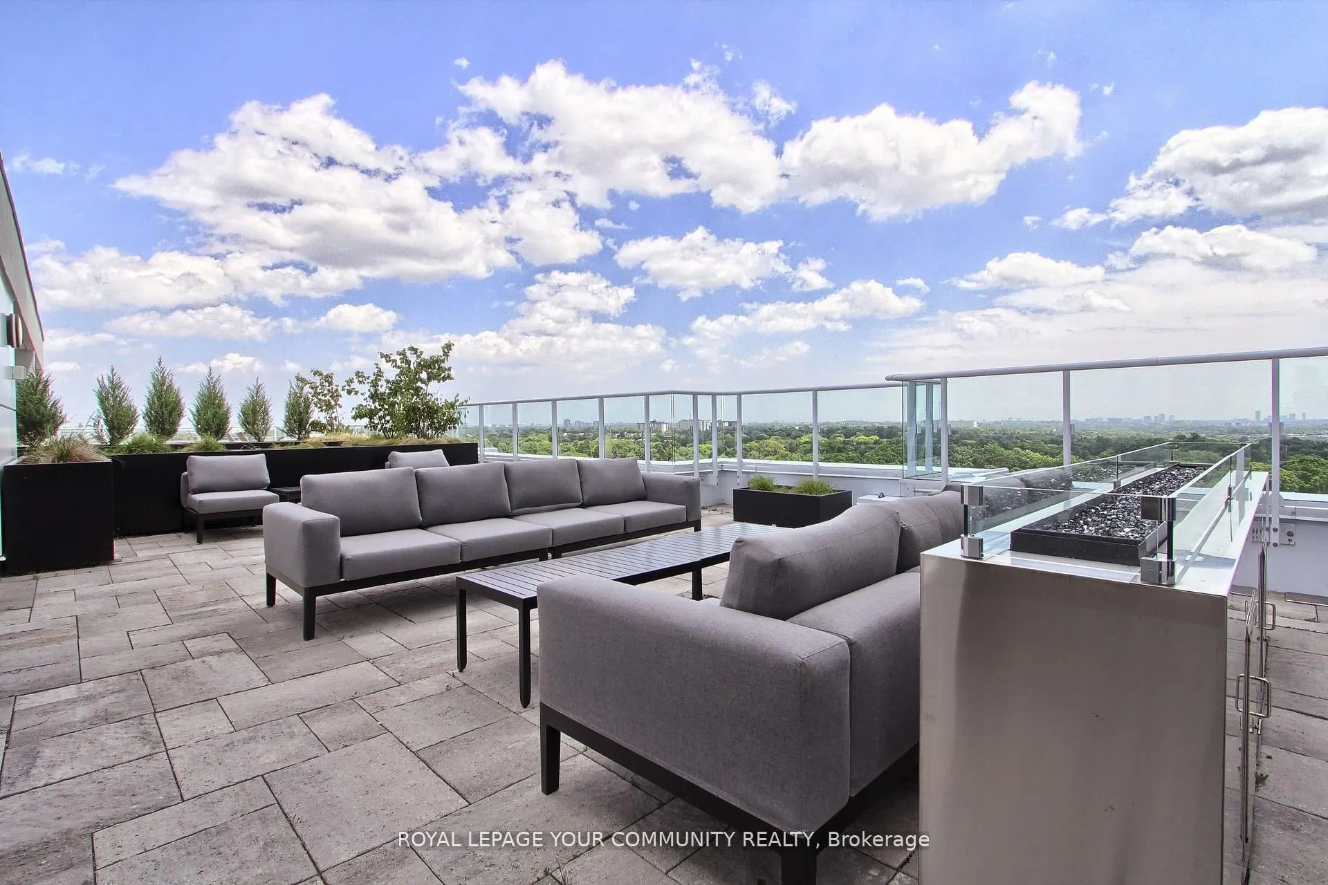 10 Deerlick Court, #2104