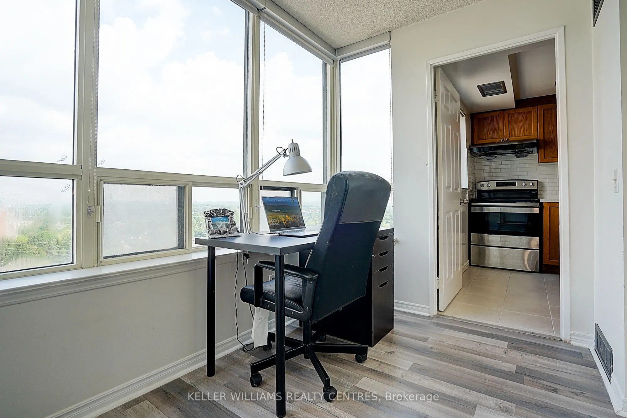 7 Bishop Avenue, #1511