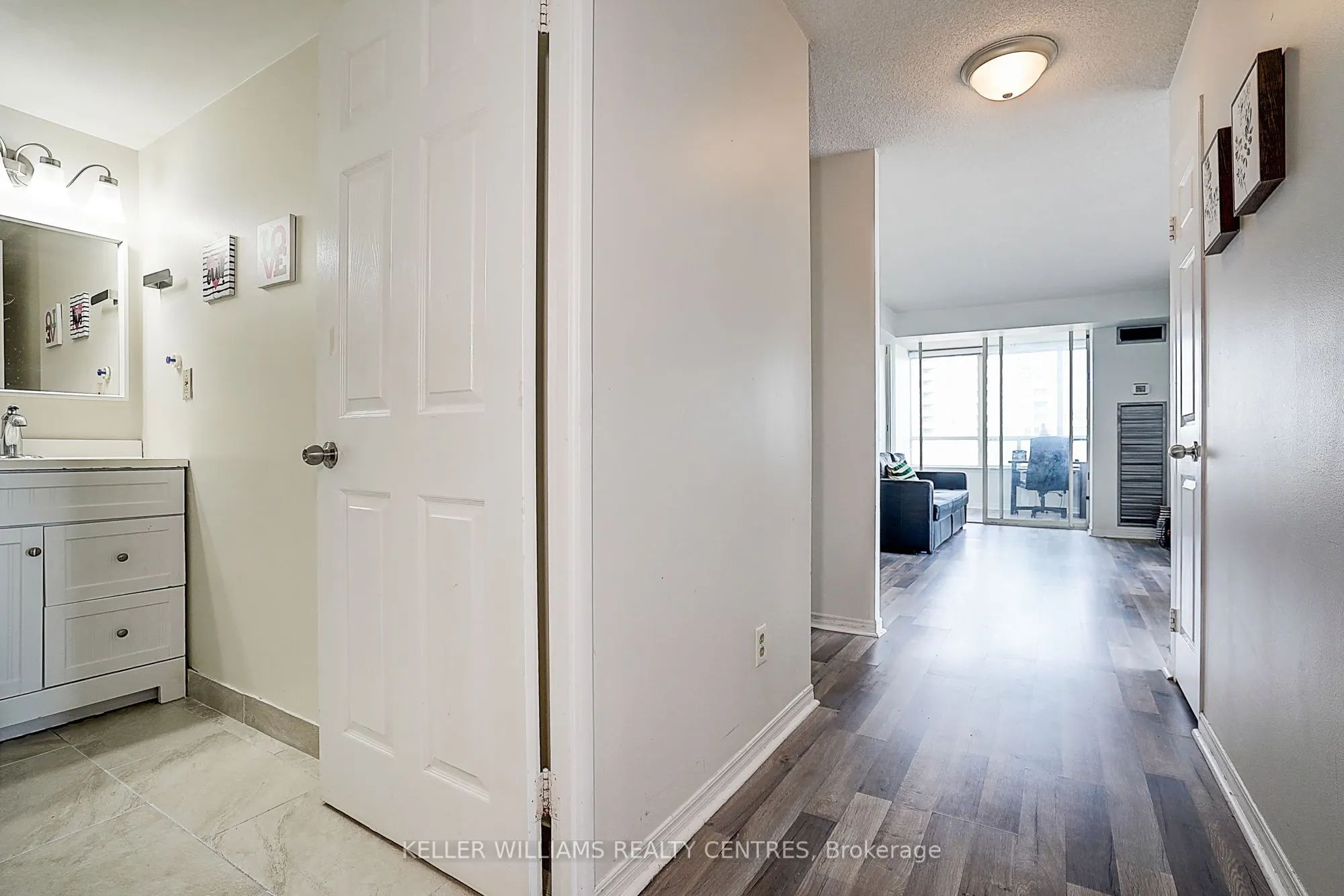 7 Bishop Avenue, #1511
