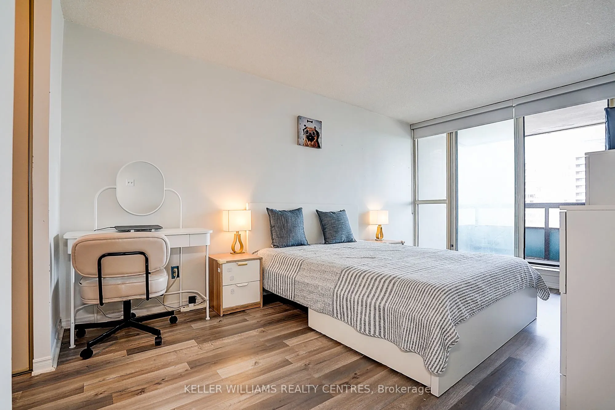 7 Bishop Avenue, #1511