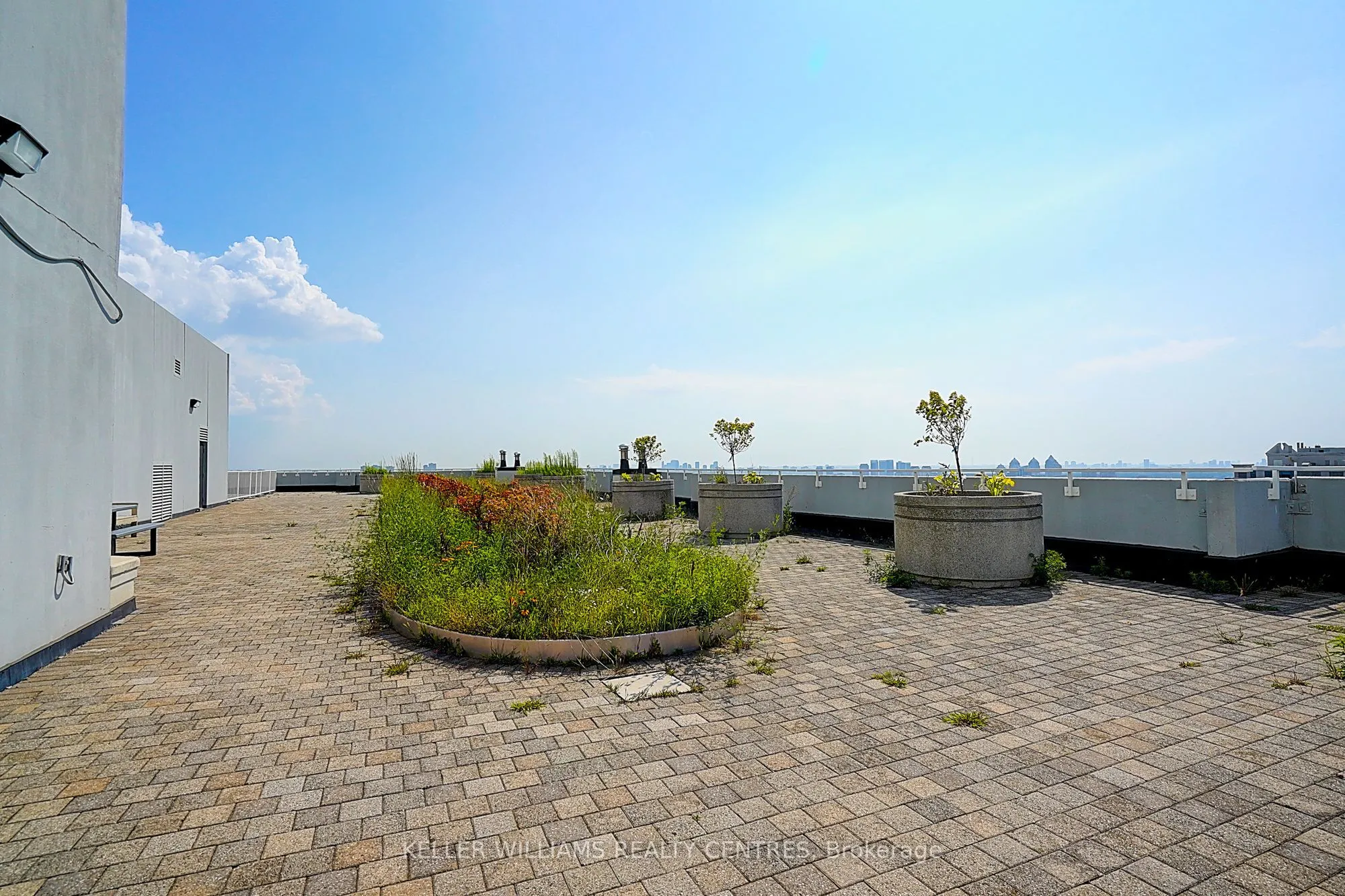 7 Bishop Avenue, #1511