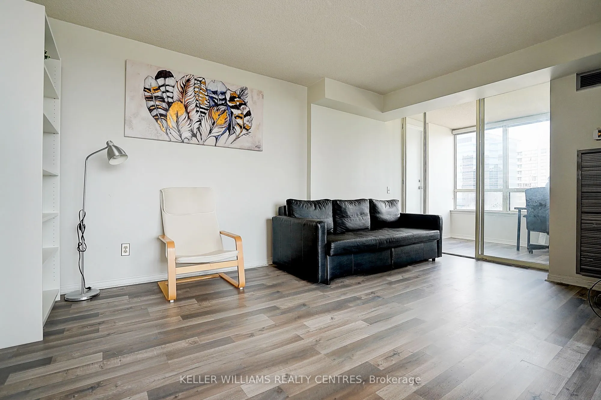 7 Bishop Avenue, #1511