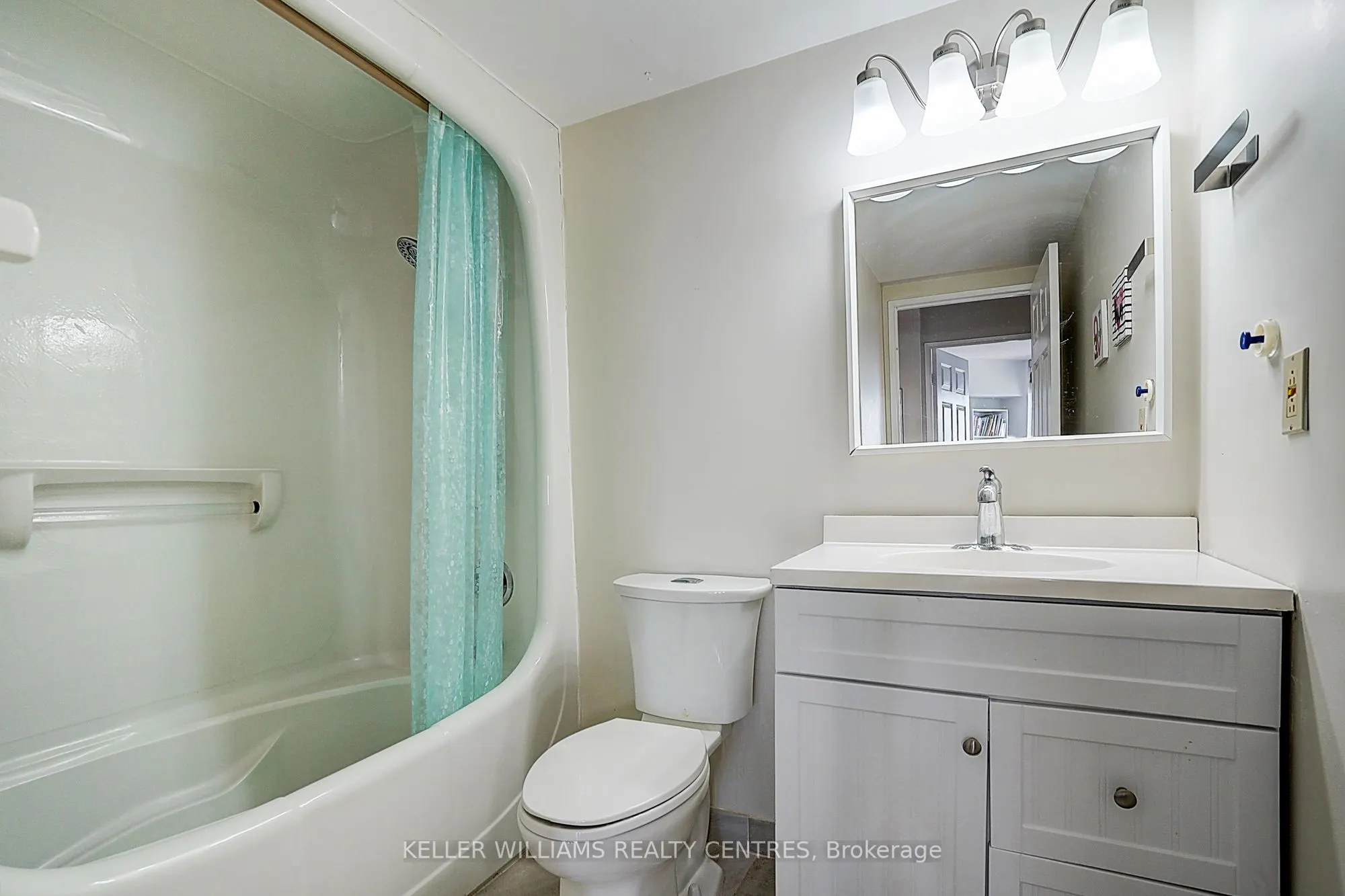 7 Bishop Avenue, #1511