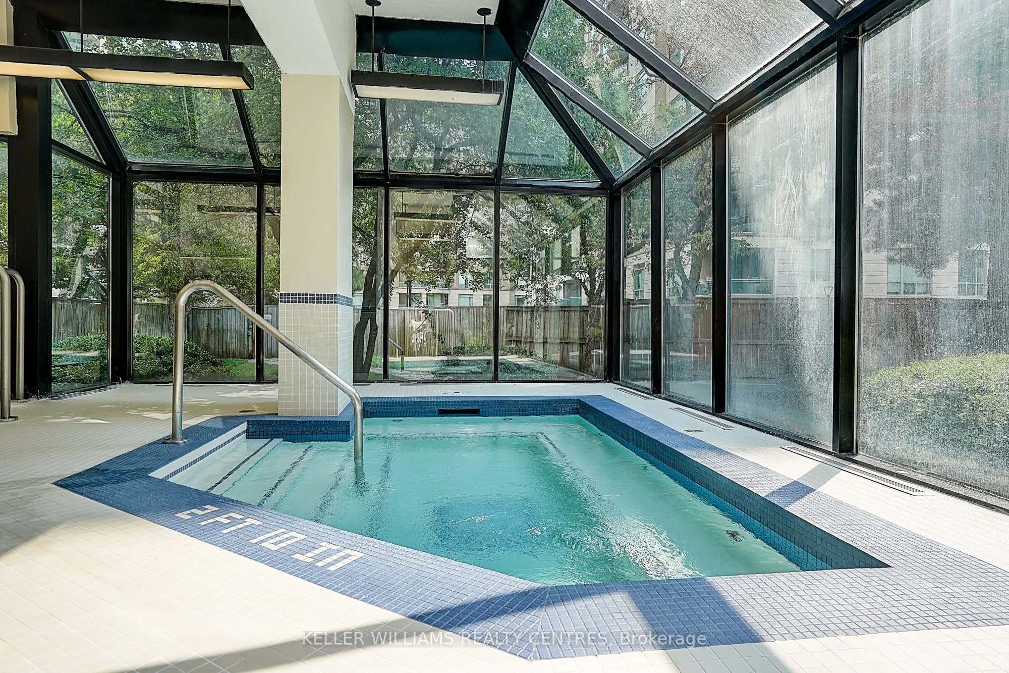 7 Bishop Avenue, #1511