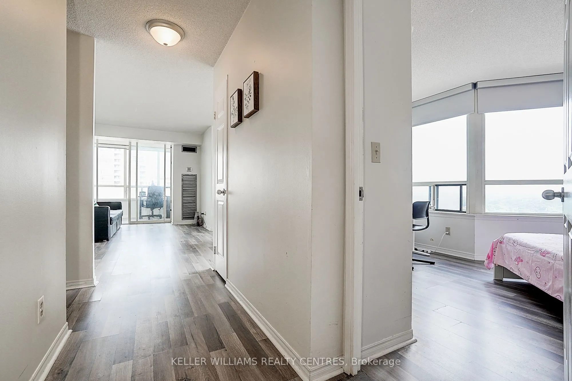 7 Bishop Avenue, #1511
