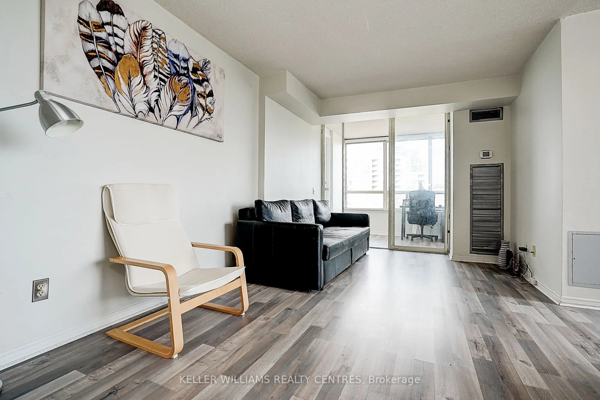 7 Bishop Avenue, #1511