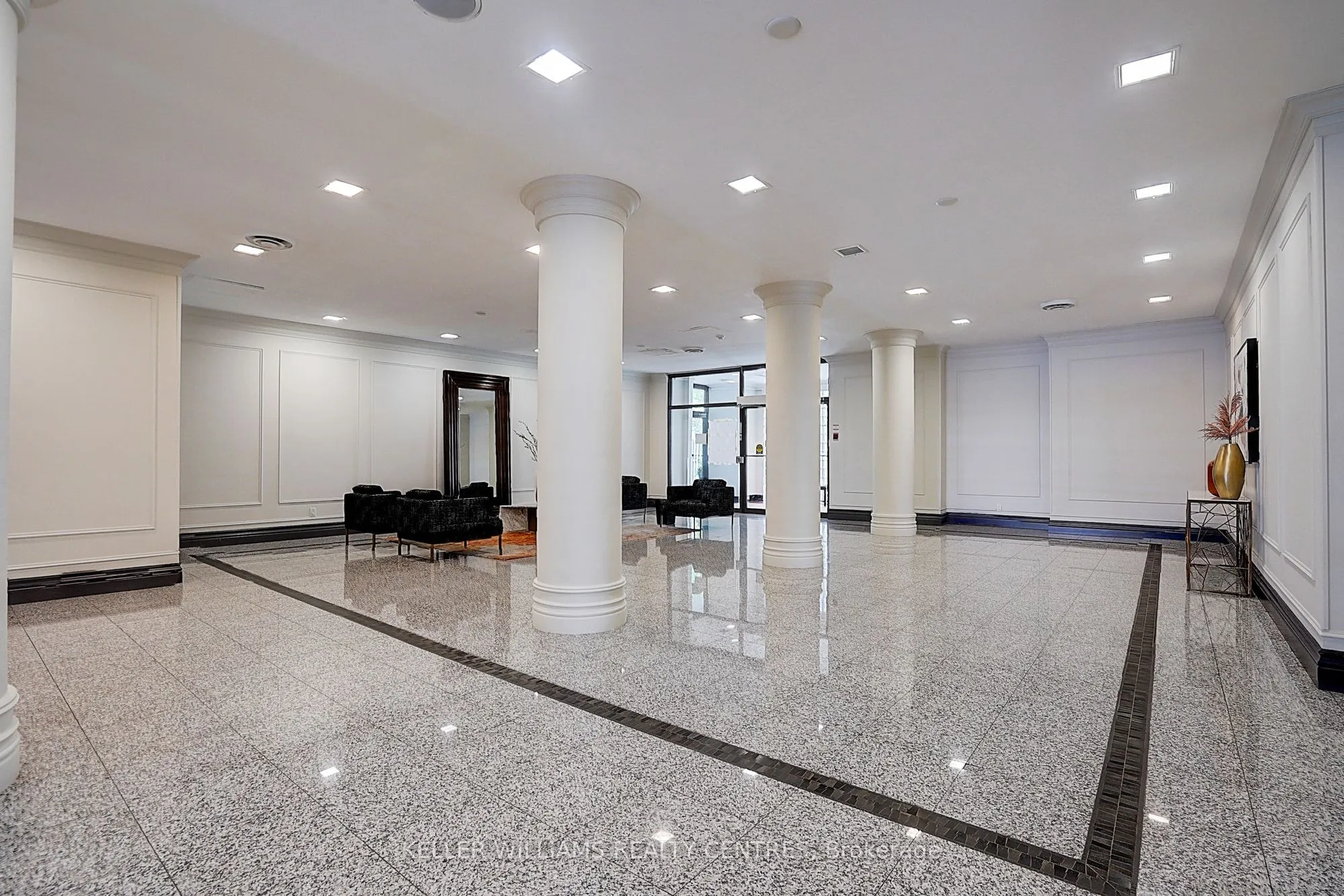 7 Bishop Avenue, #1511