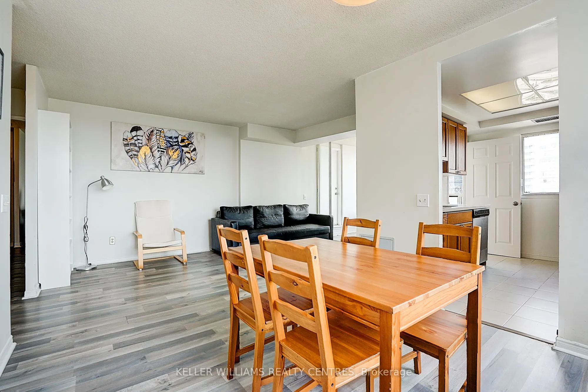 7 Bishop Avenue, #1511