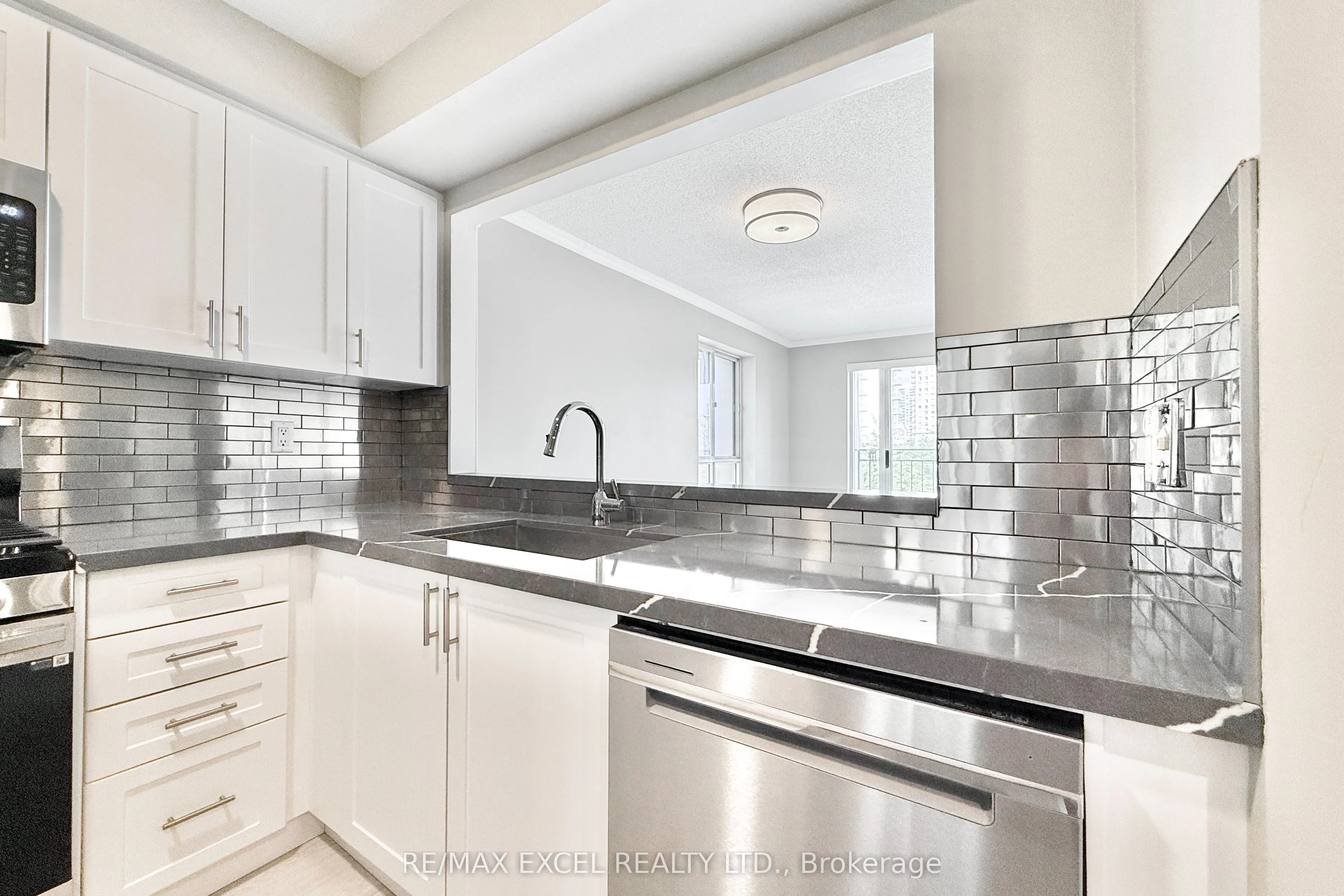 38 Hollywood Avenue, #312