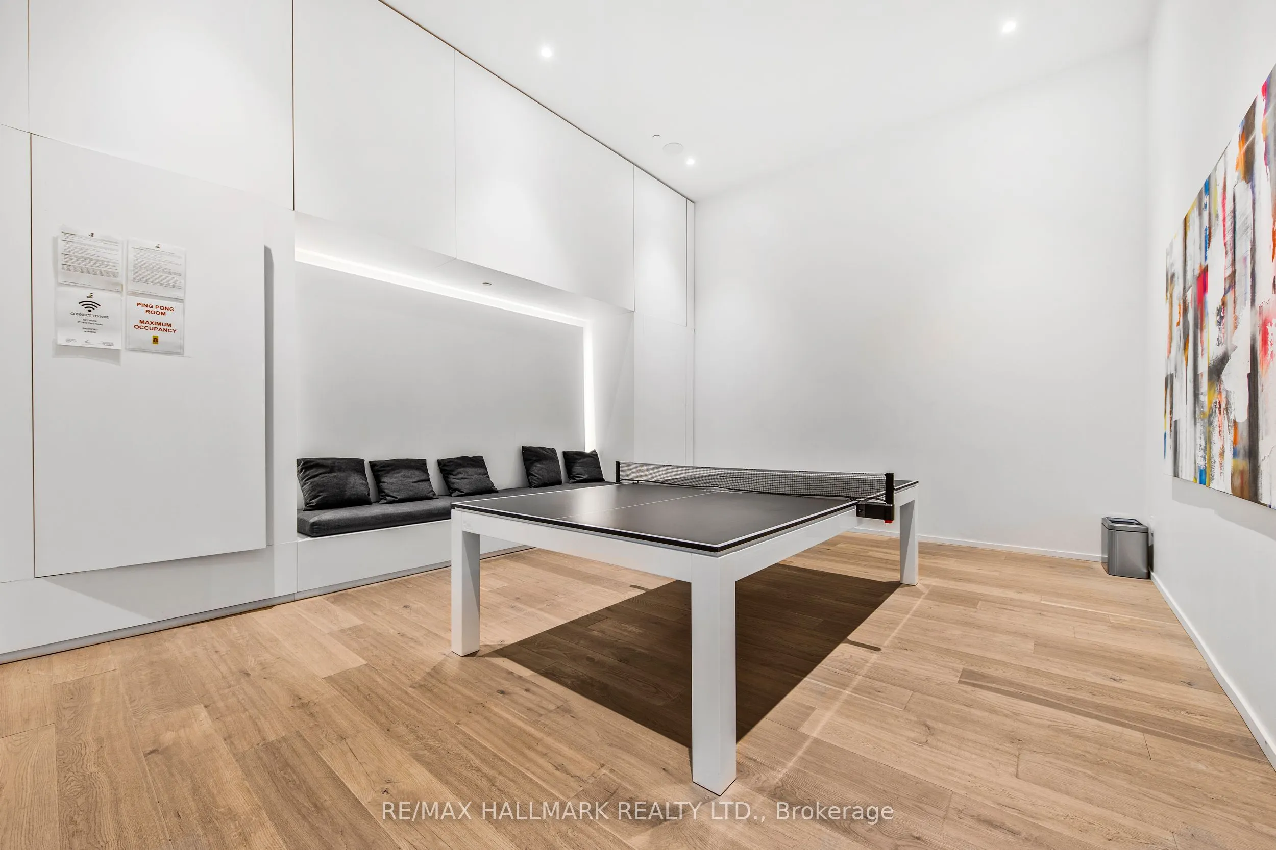 5 Soudan Avenue, #807
