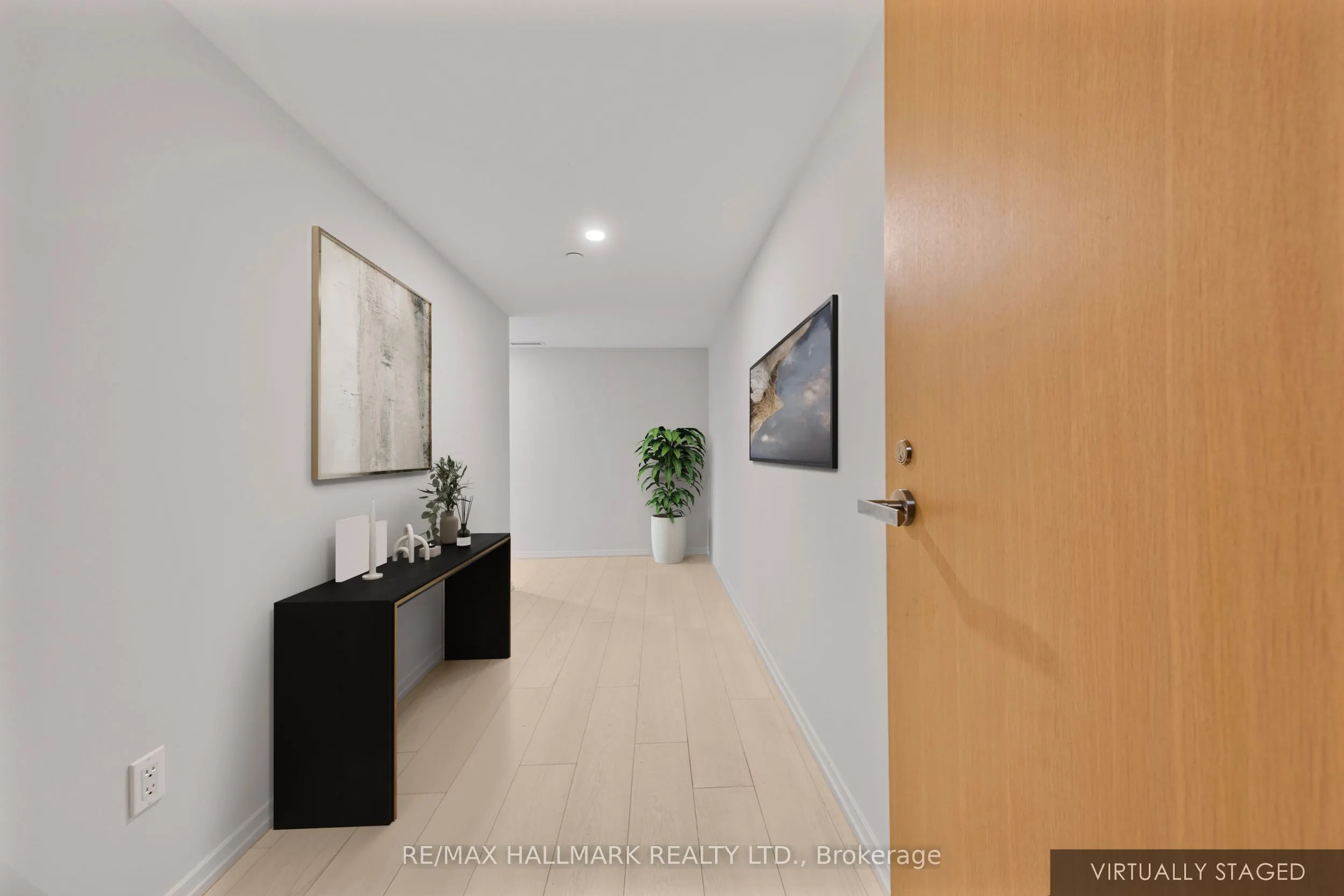 5 Soudan Avenue, #807