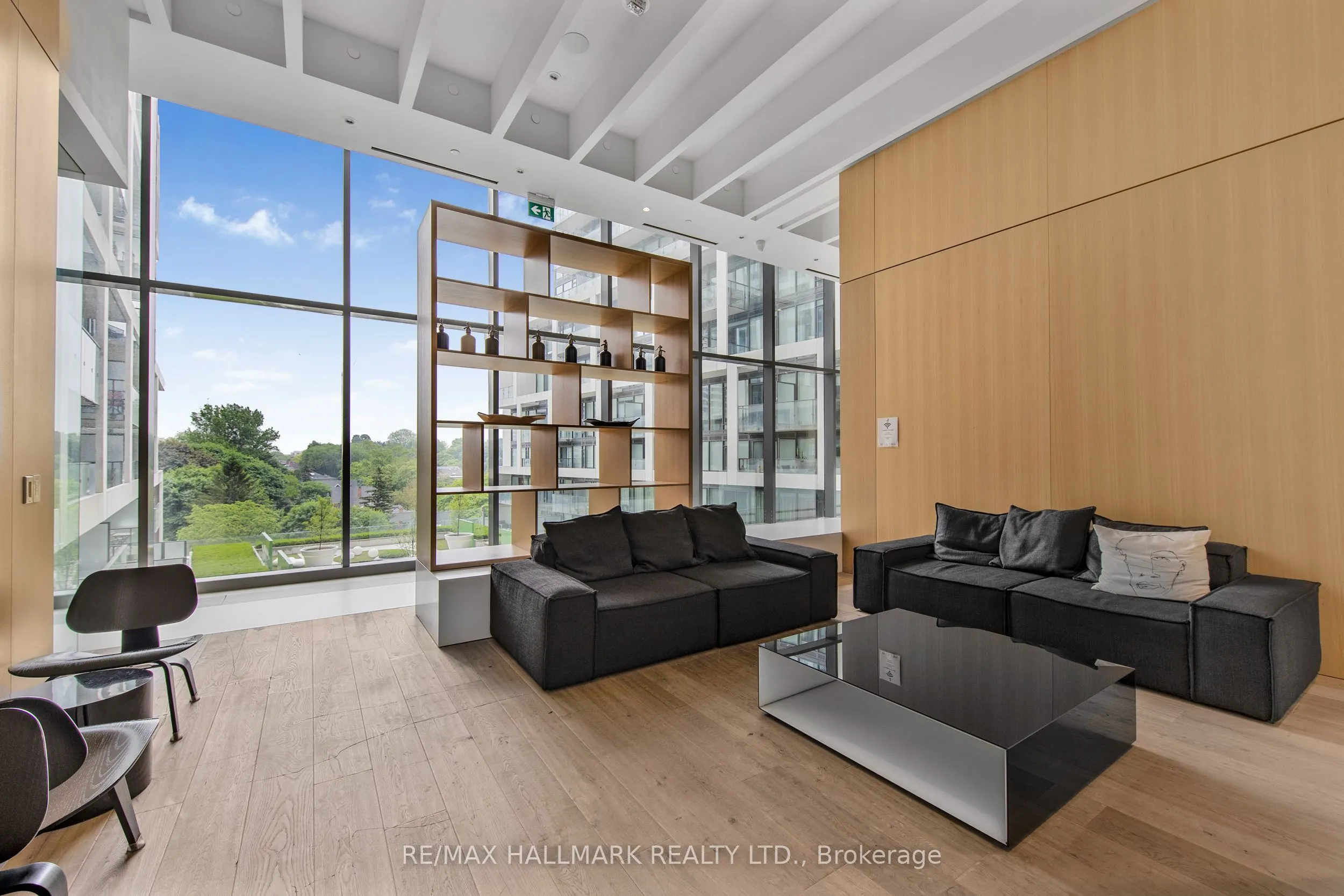 5 Soudan Avenue, #807