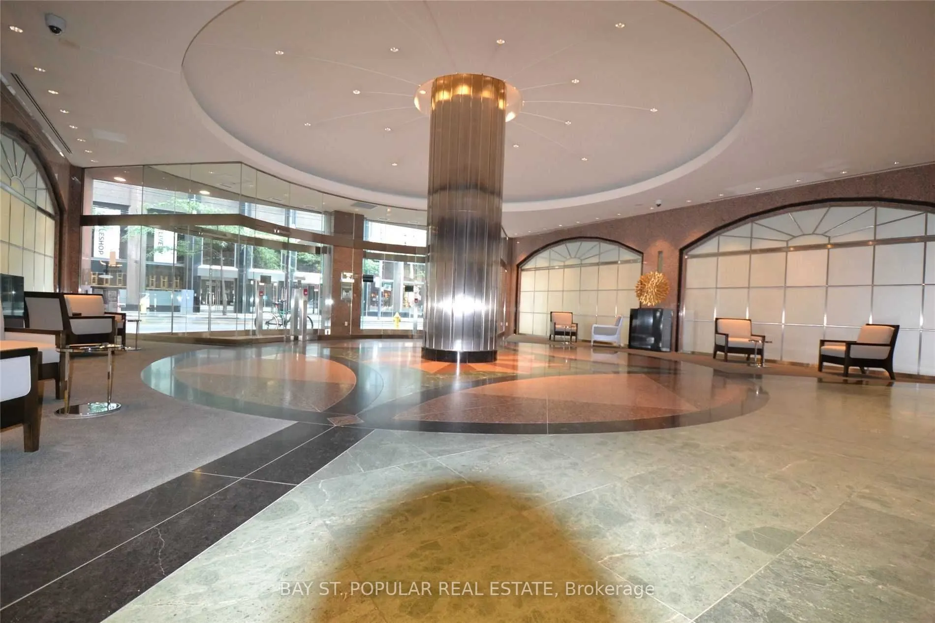 7 King Street E, #1014