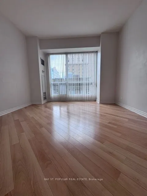 7 King Street E, #1014