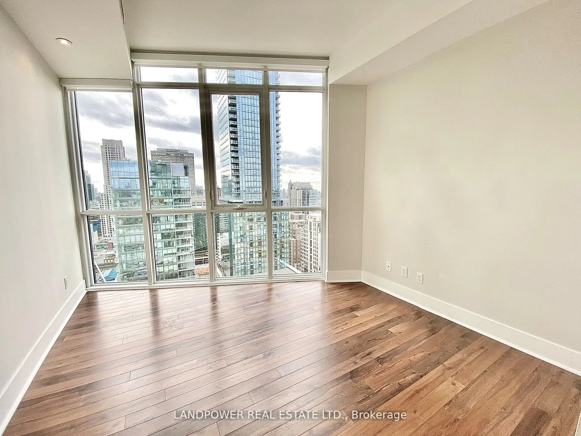32 Davenport Road, #2708