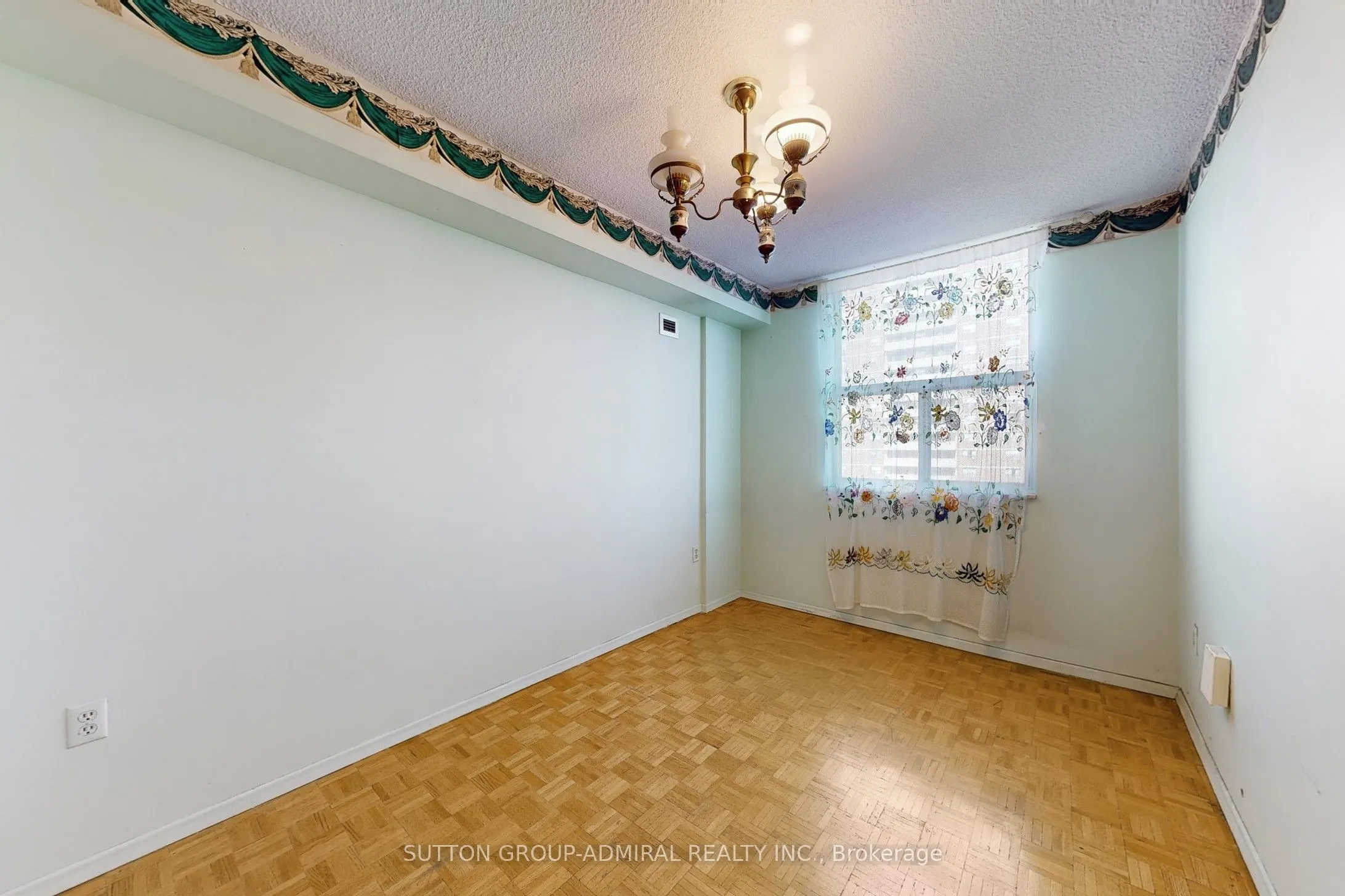 205 Hilda Avenue, #1205