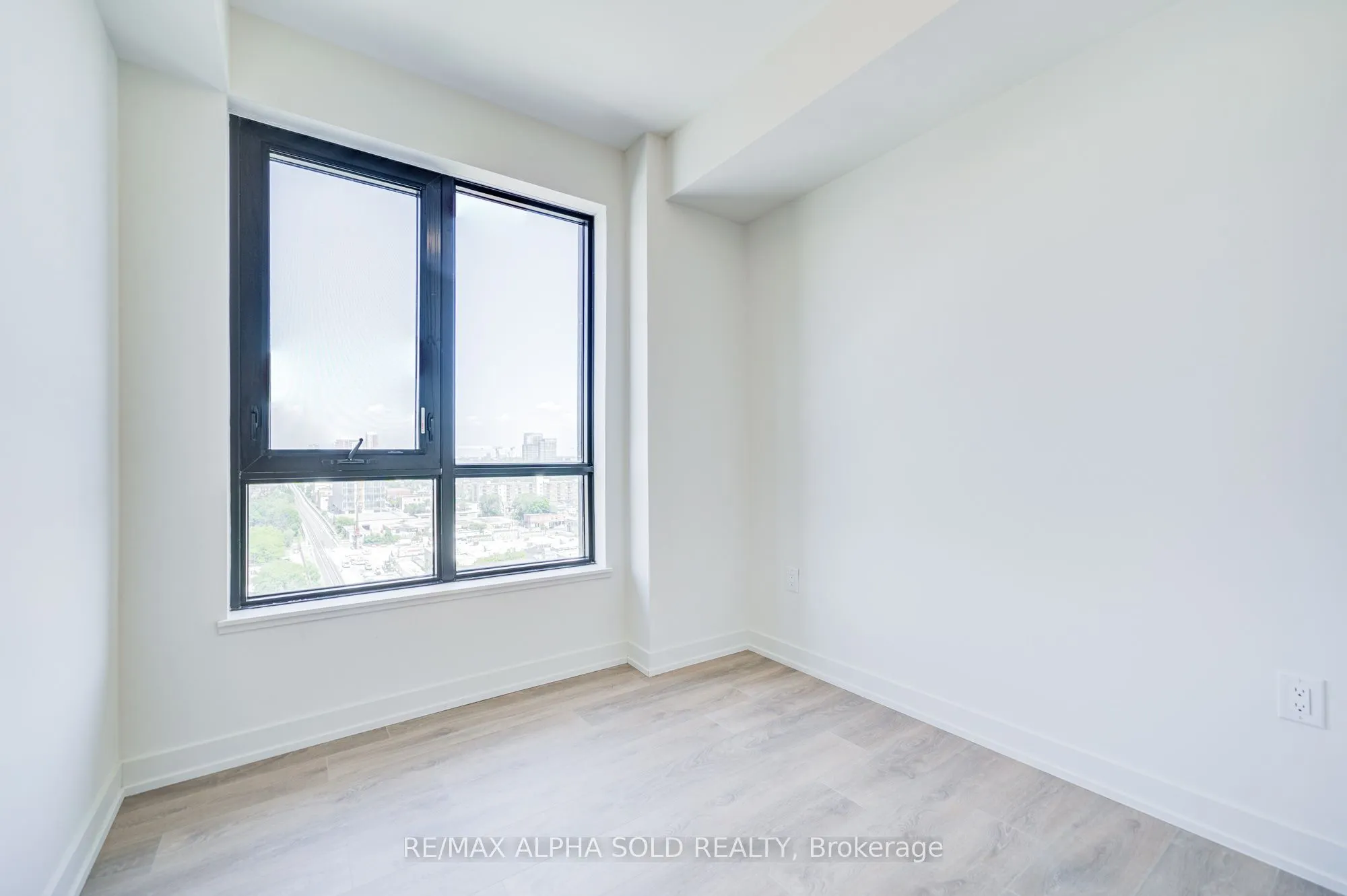 181 Sterling Road E, #1519