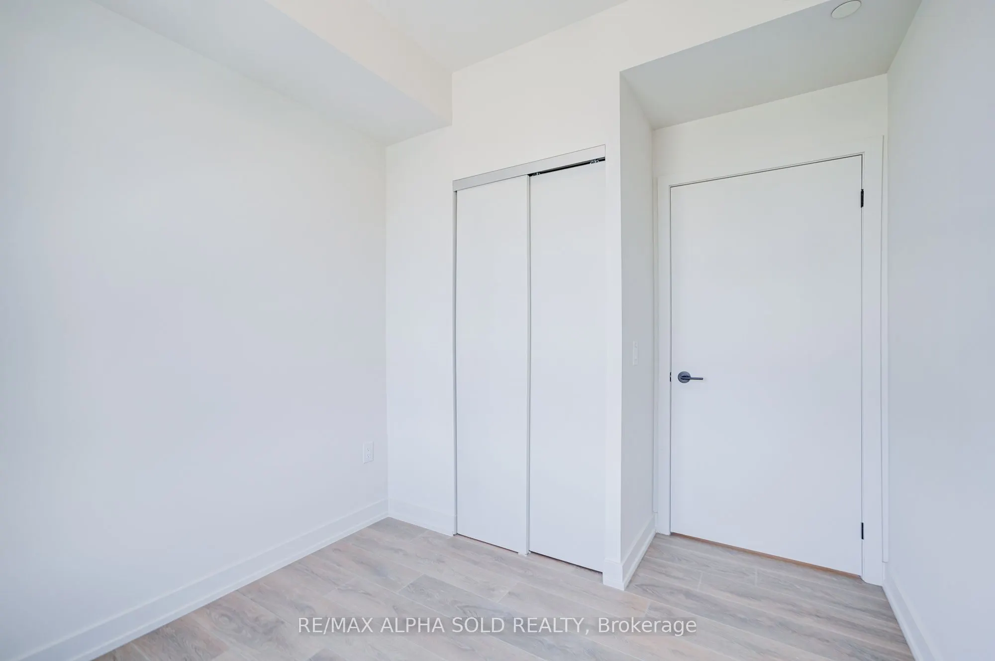 181 Sterling Road E, #1519