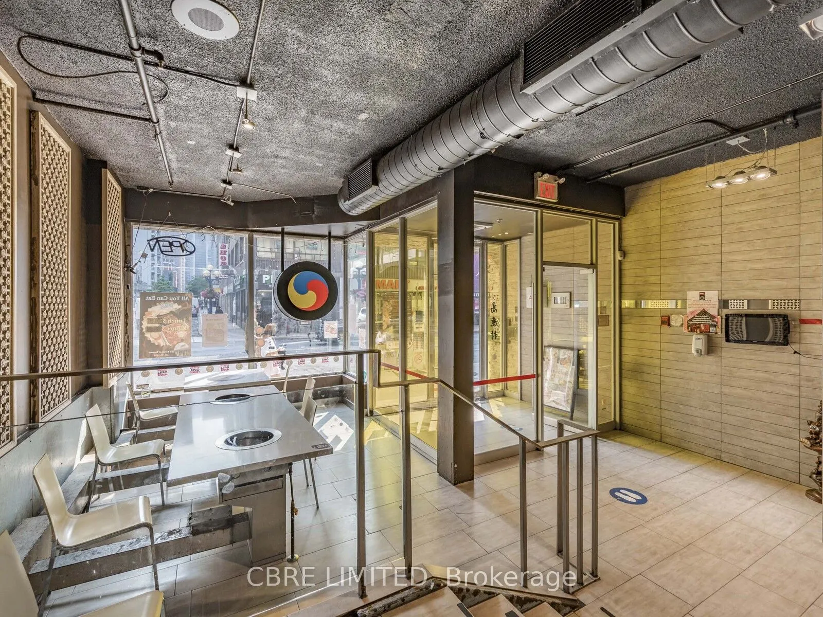 752-754 Yonge Street