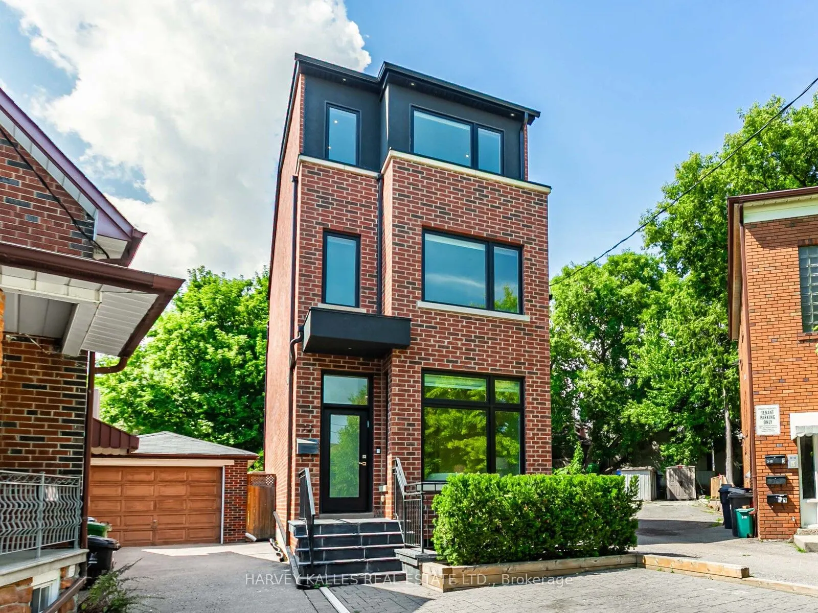 12 Coates Avenue
