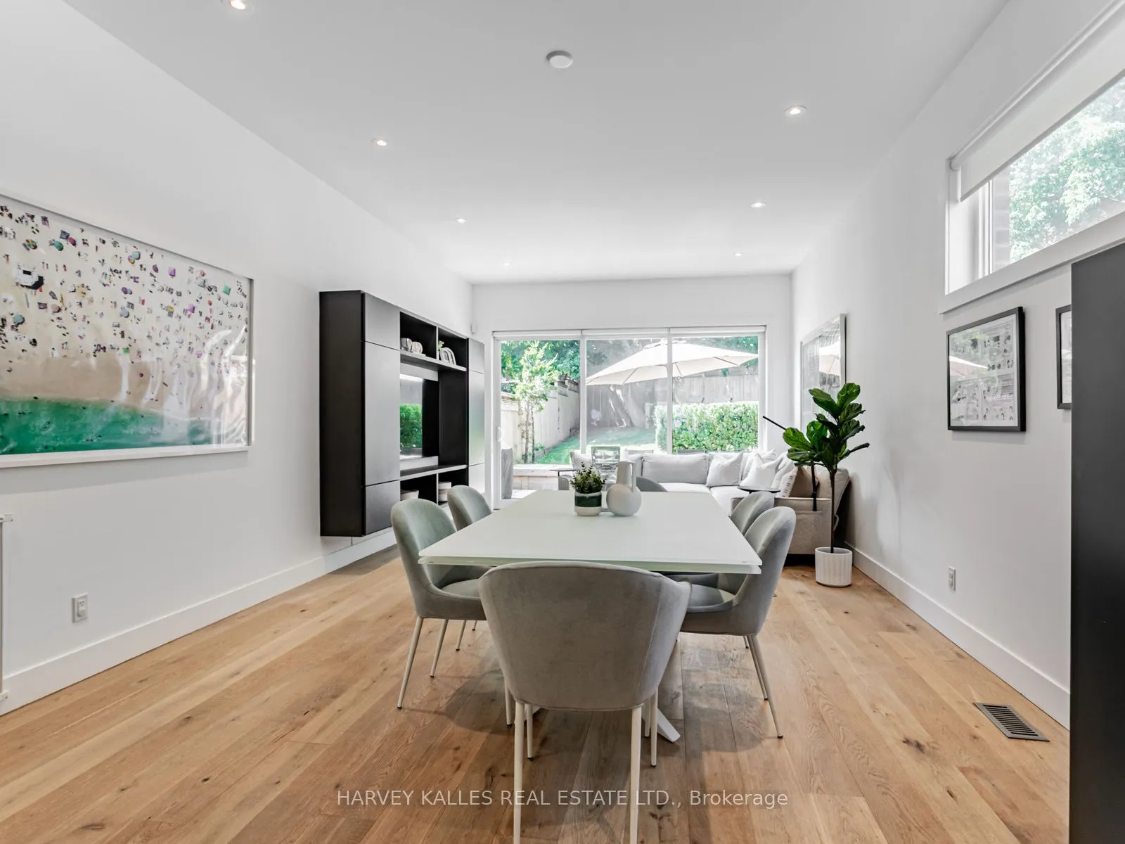 12 Coates Avenue