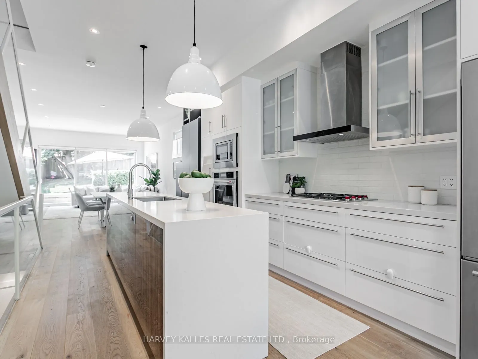 12 Coates Avenue